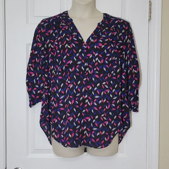 Torrid Black Print Harper 3/4 Sleeve Pullover Blouse Plus Size 1x - Picture 6 of 12